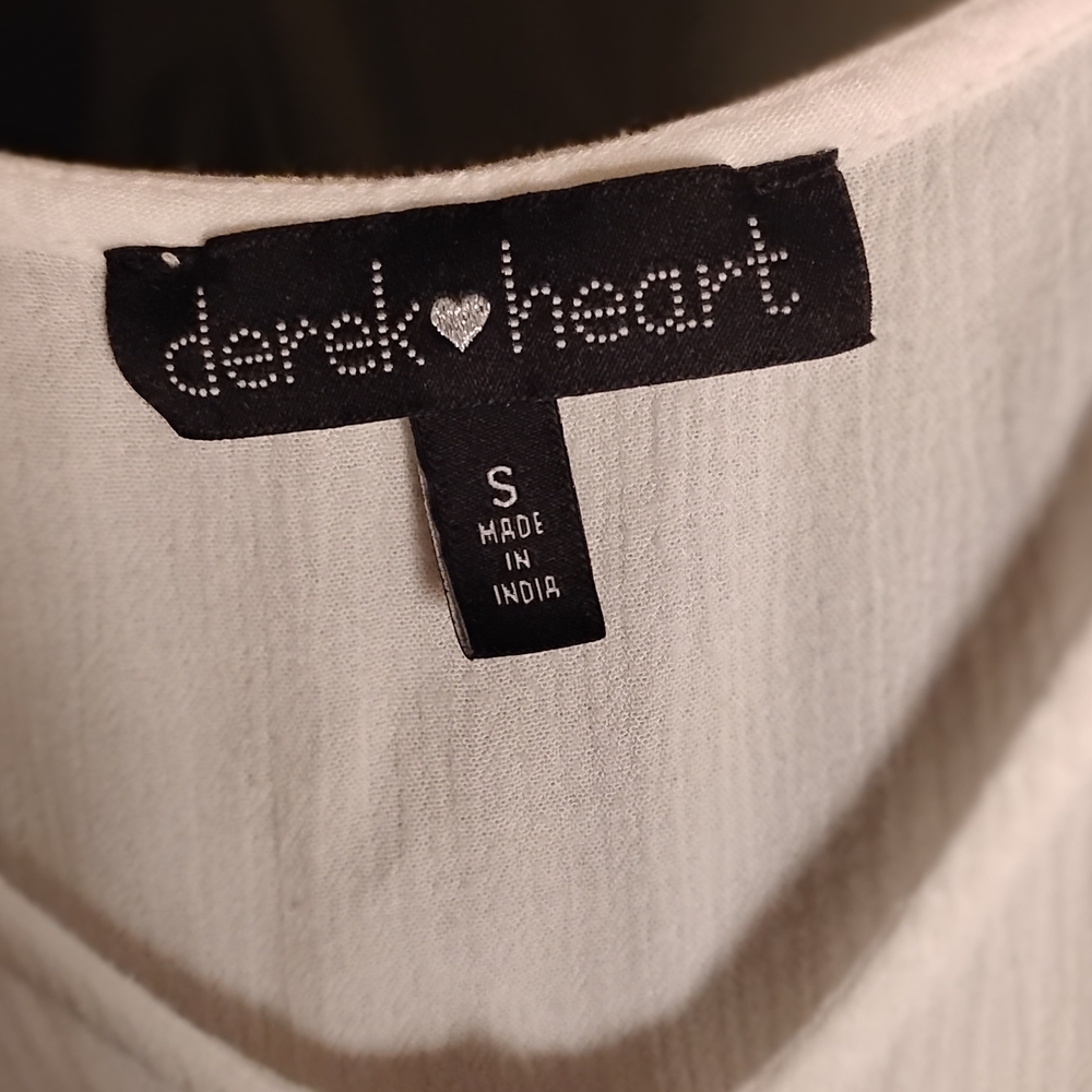 Derek Heart White Top